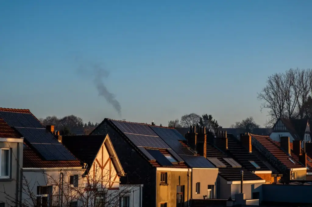 zonnepanelen op een huurwoning wat mag wel en niet